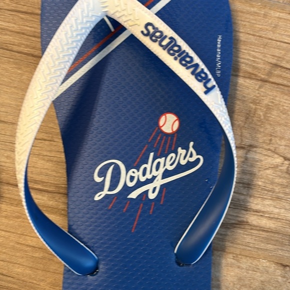 Dodgers Flip Flops. NWOT🔴 - Picture 3 of 4